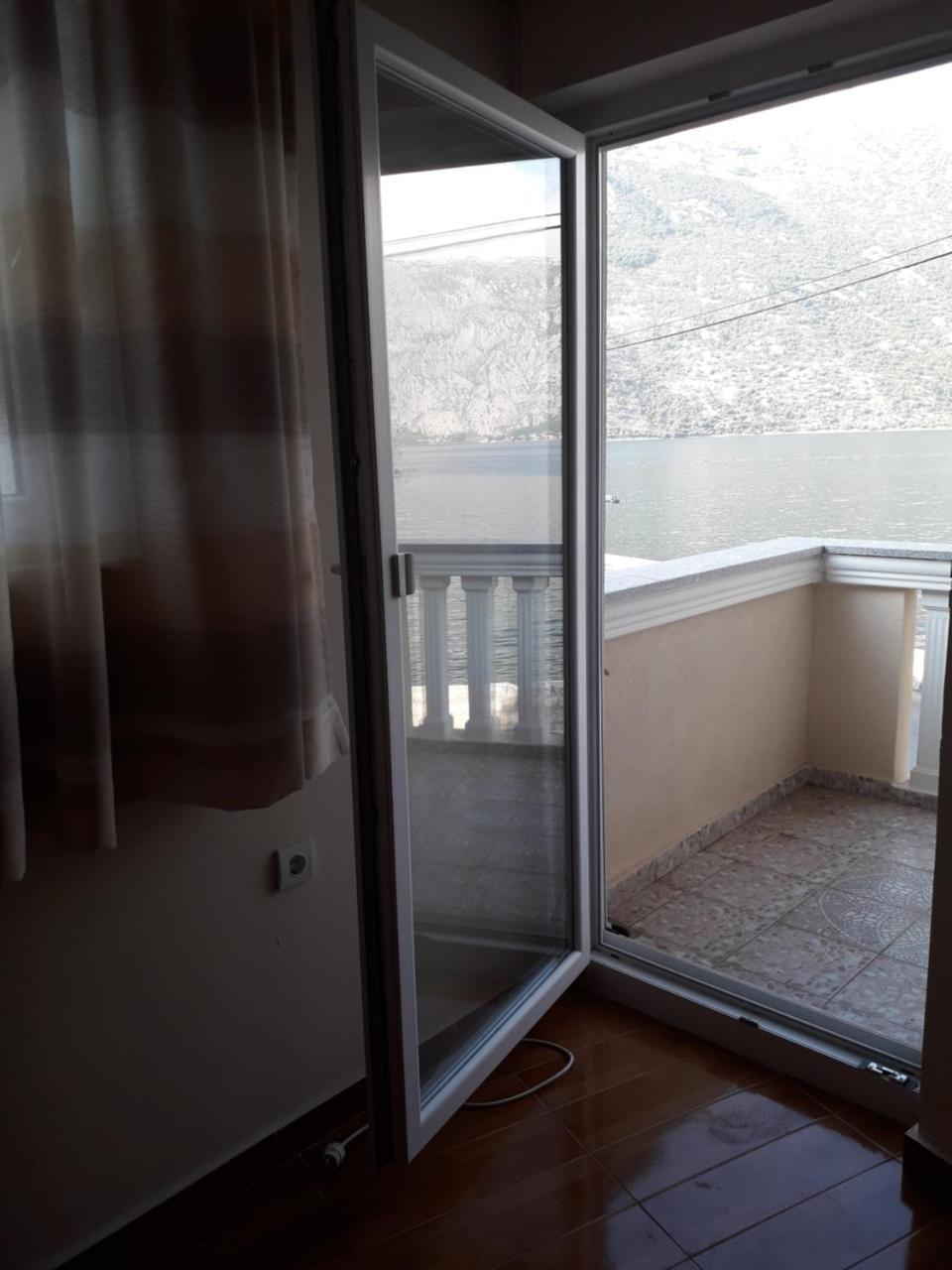 Apartament Apartmants Alexander Kotor Zewnętrze zdjęcie